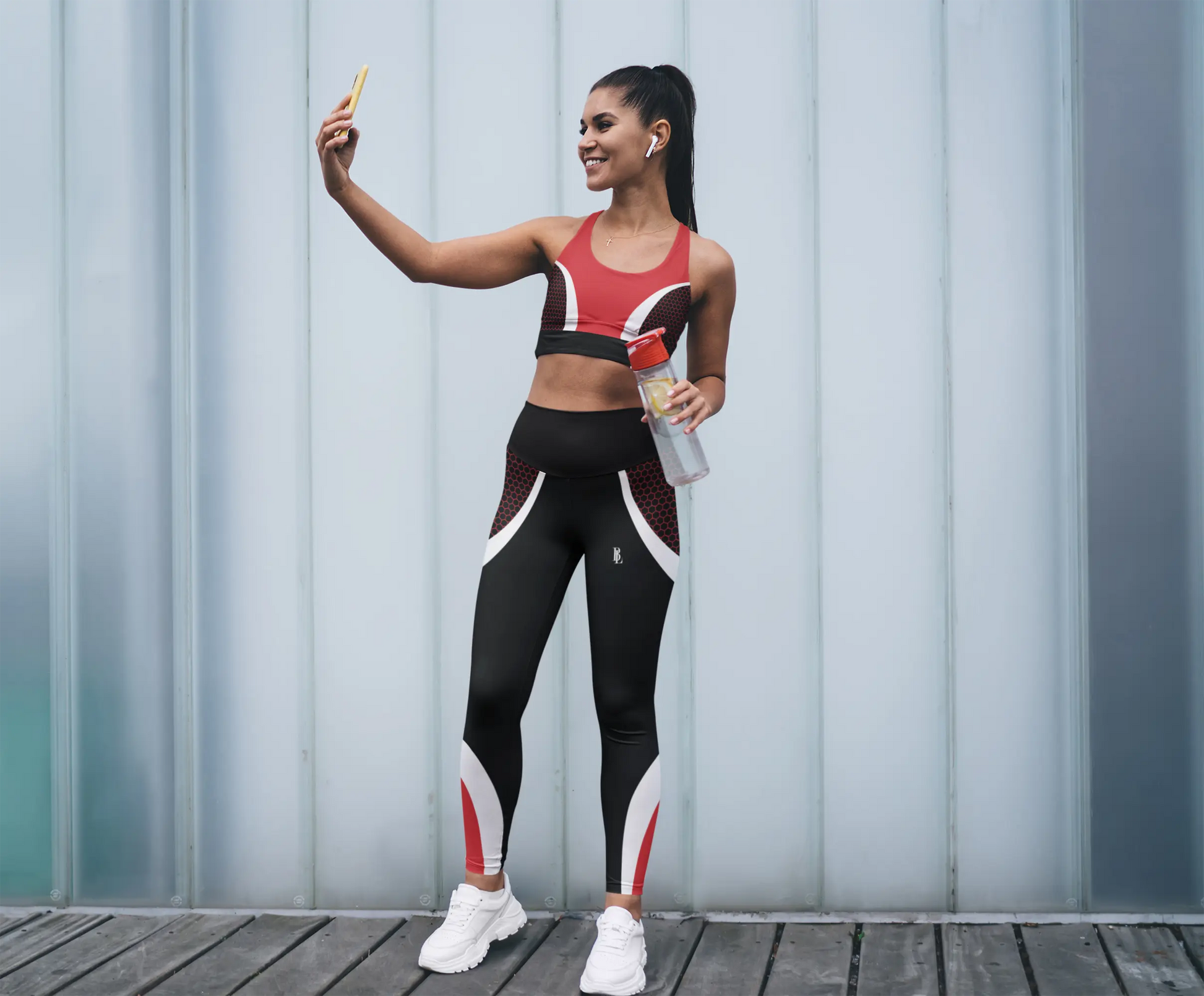 Comb Yoga Leggings | Stylish and Functional Activewear